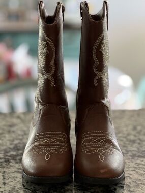 Classic Brown Western Girl’s Boots
